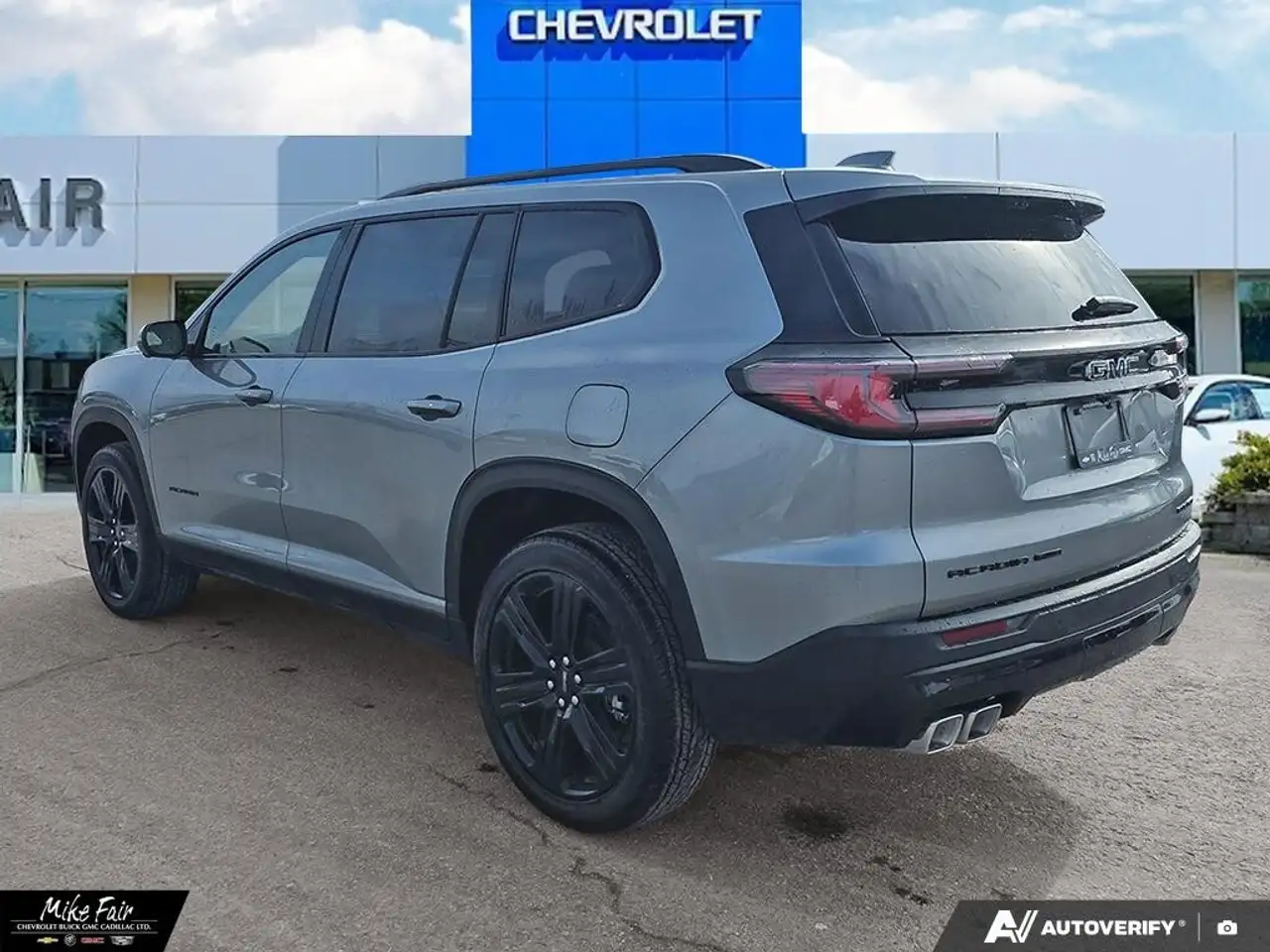 GMC Acadia снимка GMC Acadia