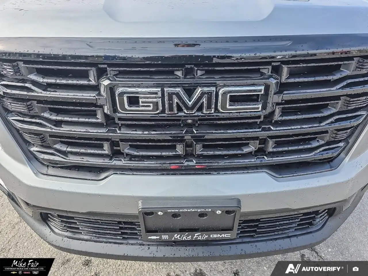 GMC Acadia снимка GMC Acadia