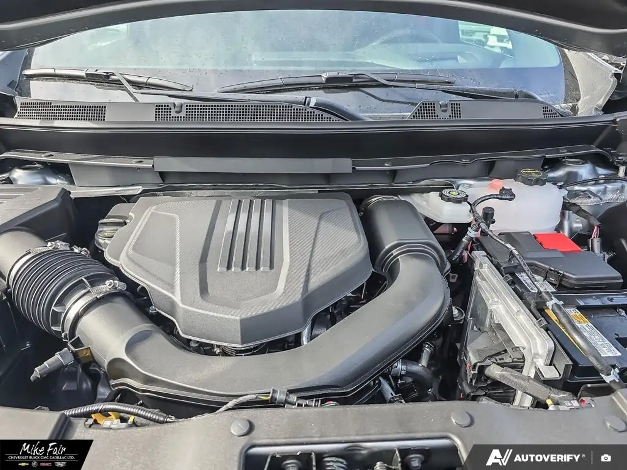 GMC Acadia снимка GMC Acadia