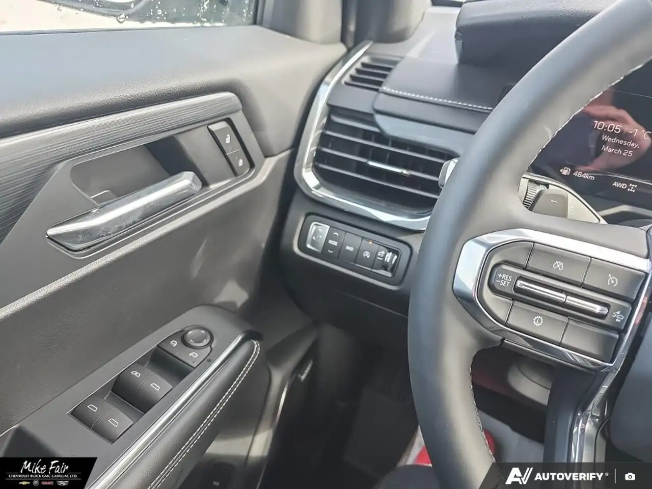 GMC Acadia снимка GMC Acadia