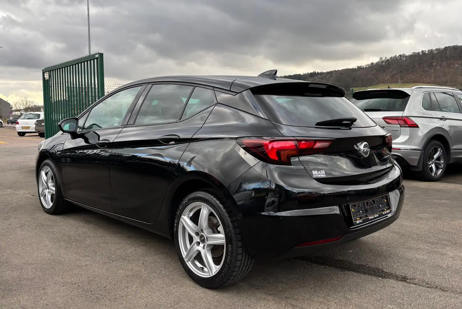 Opel Astra 1.0 Turbo Start/Stop Business Noir - 2