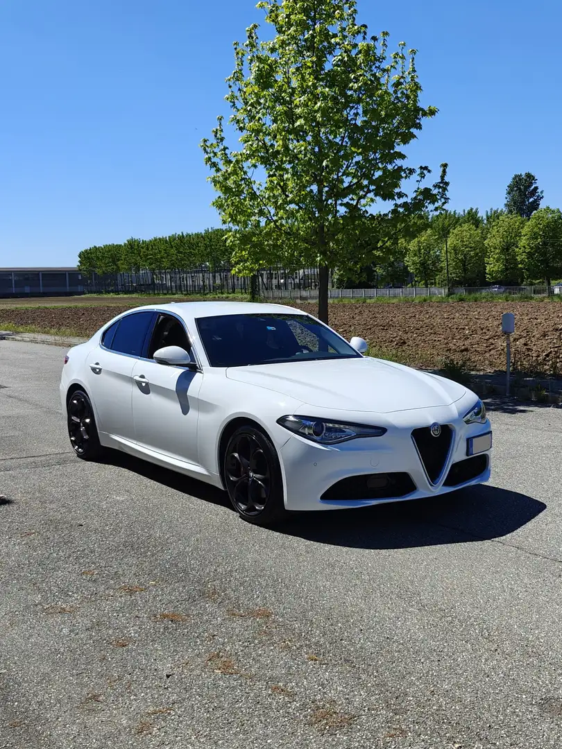 Alfa Romeo Giulia 2.2 t Executive 190cv auto my19 - 1
