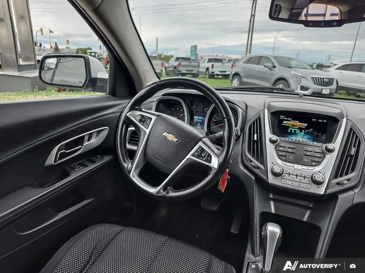 Chevrolet Equinox photo Chevrolet Equinox