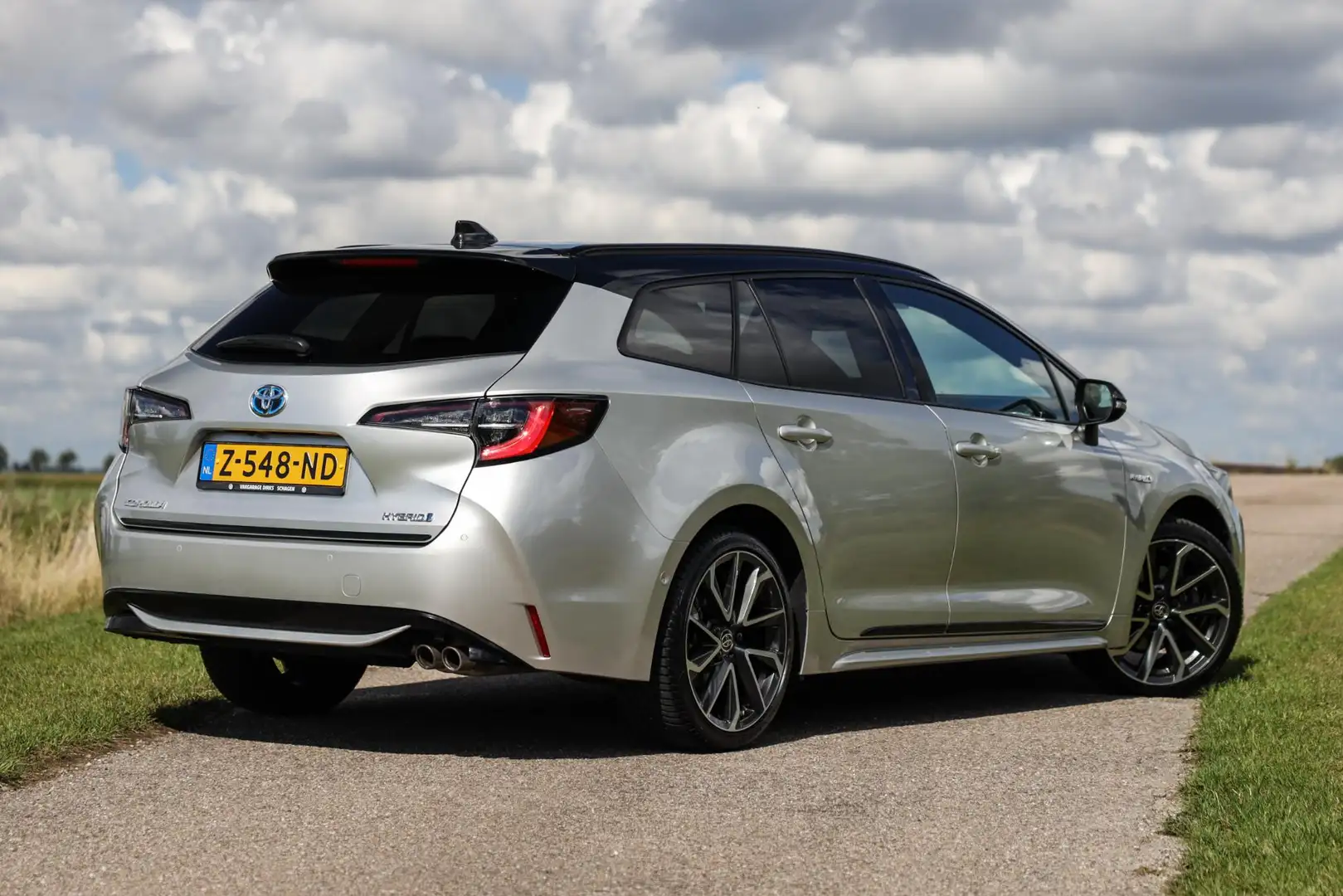 Toyota Corolla Touring Sports 2.0 Hybrid GR-Sport + ✅ Sportstoele Gris - 2