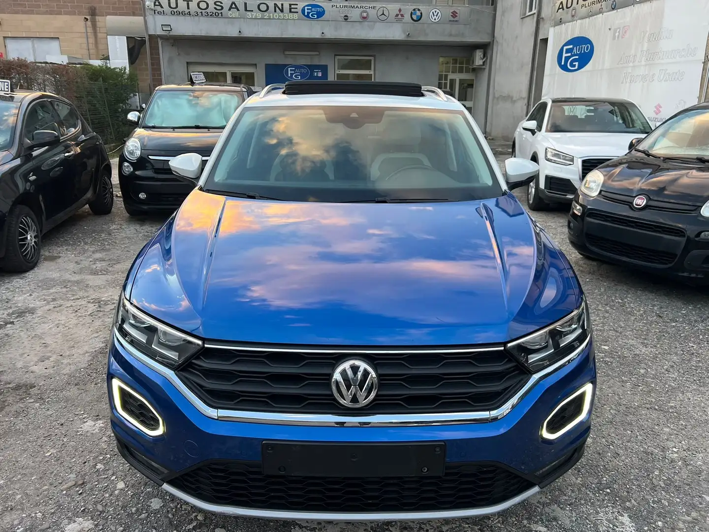 Volkswagen T-Roc T-Roc 2.0 tdi Style 4motion dsg Blu/Azzurro - 2