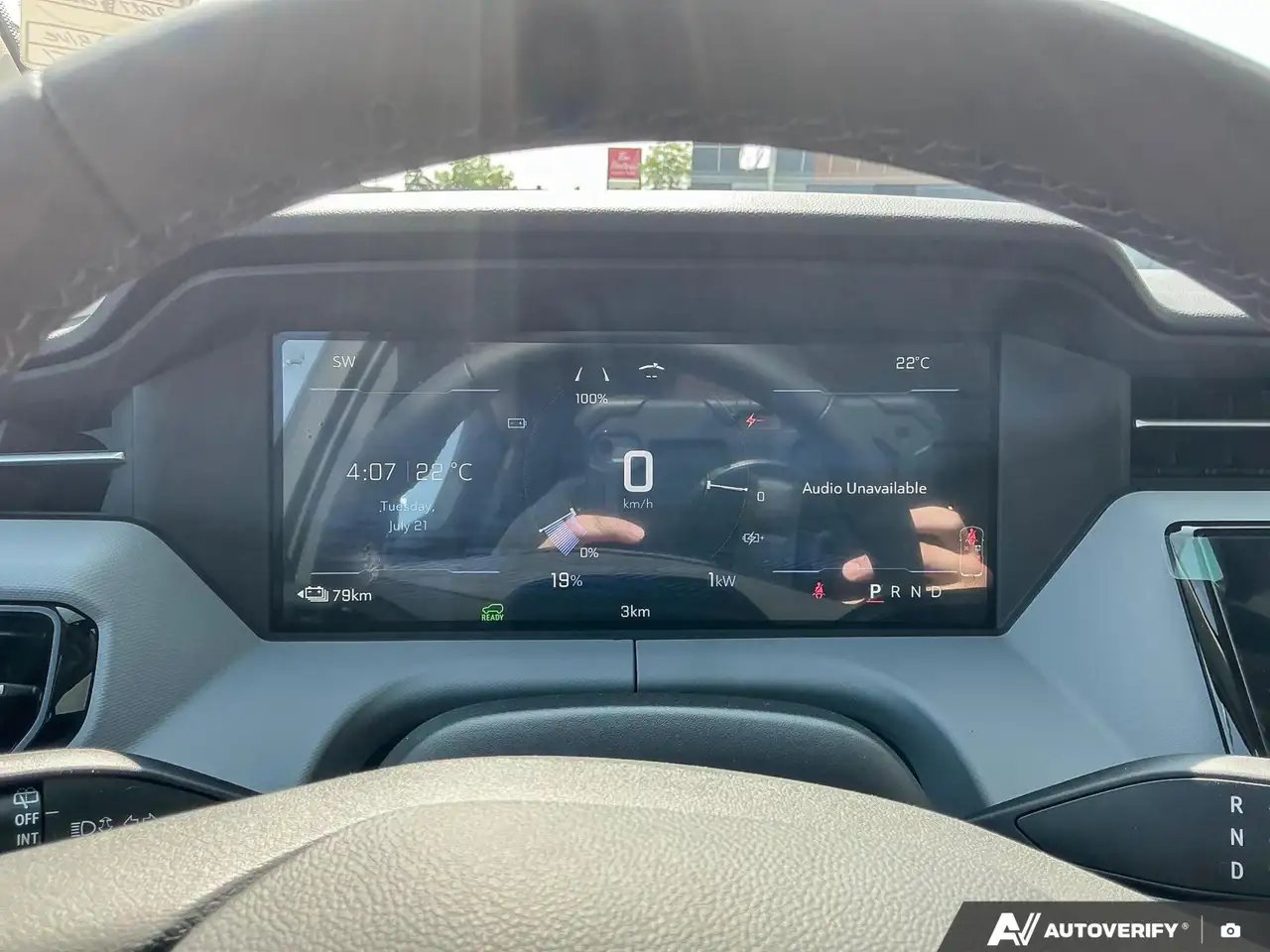 Chevrolet Bolt photo Chevrolet Bolt