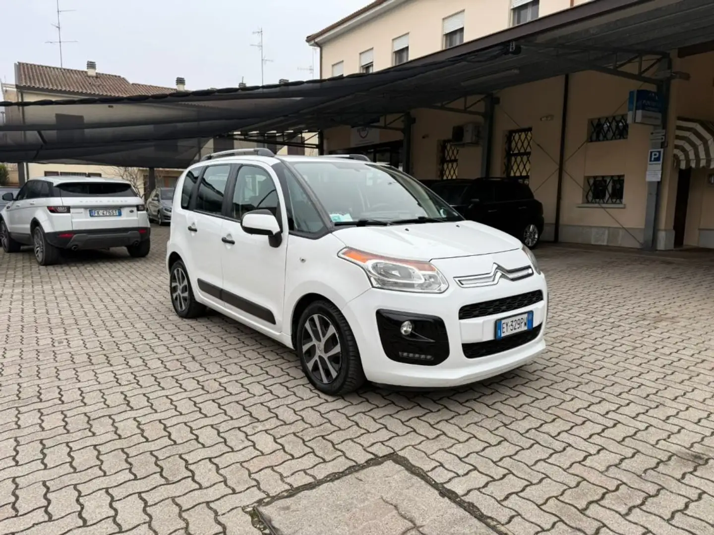 Citroen C3 Picasso 1.4 VTi 95 GPL Seduction OK NEOPATENTATI Bianco - 1