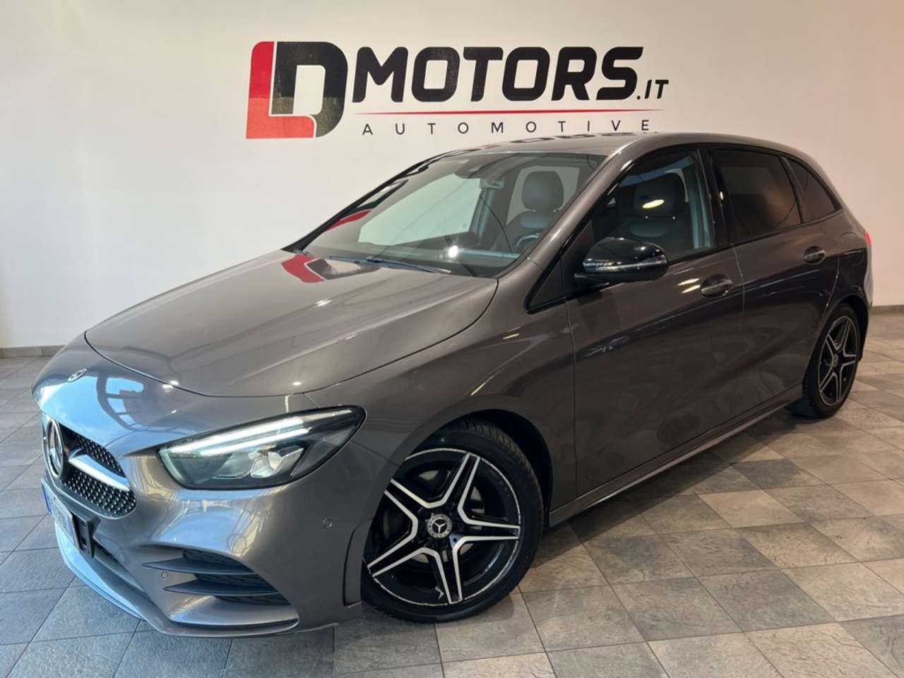 Mercedes-Benz B 180 d Automatic Premium AMG Line