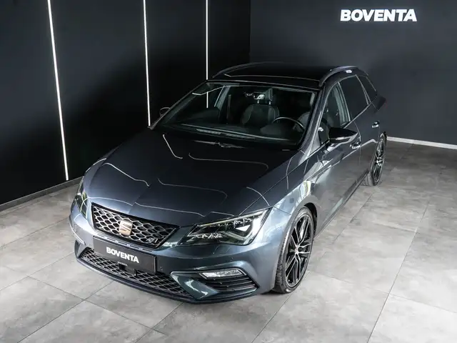 Seat Leon Leon view 3