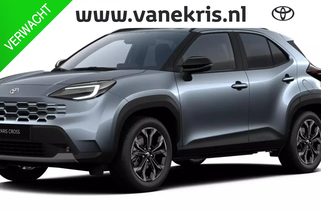Toyota Yaris Cross 1.5 Hybrid 130 First Edition — photo 1 of 7