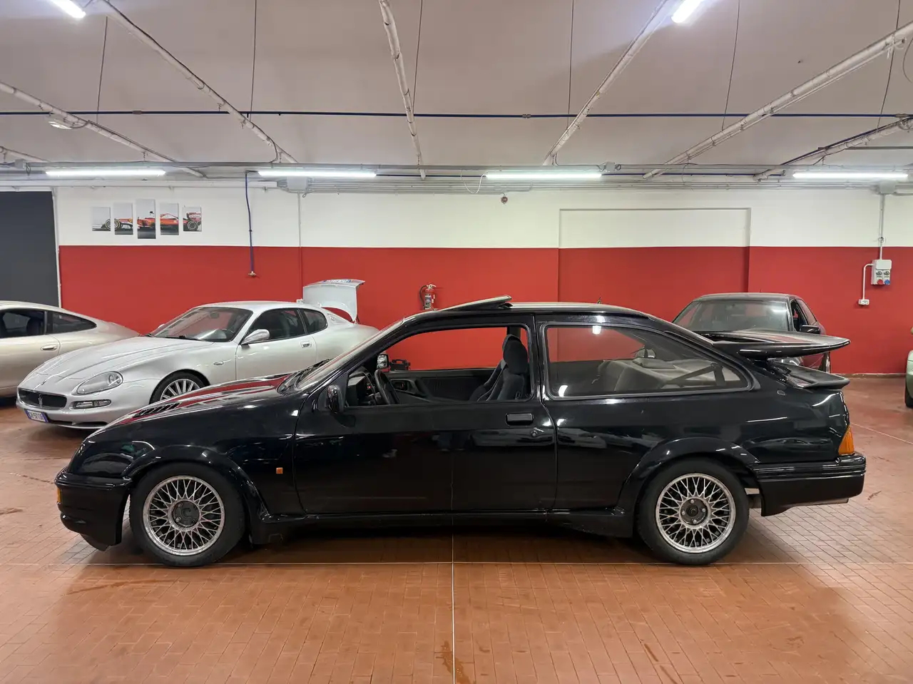 Ford Sierra 3p 2.0 RS Cosworth, foto 4