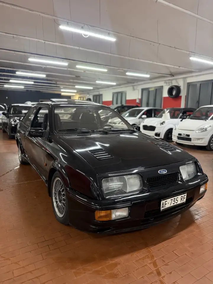 Ford Sierra 3p 2.0 RS Cosworth, foto 2