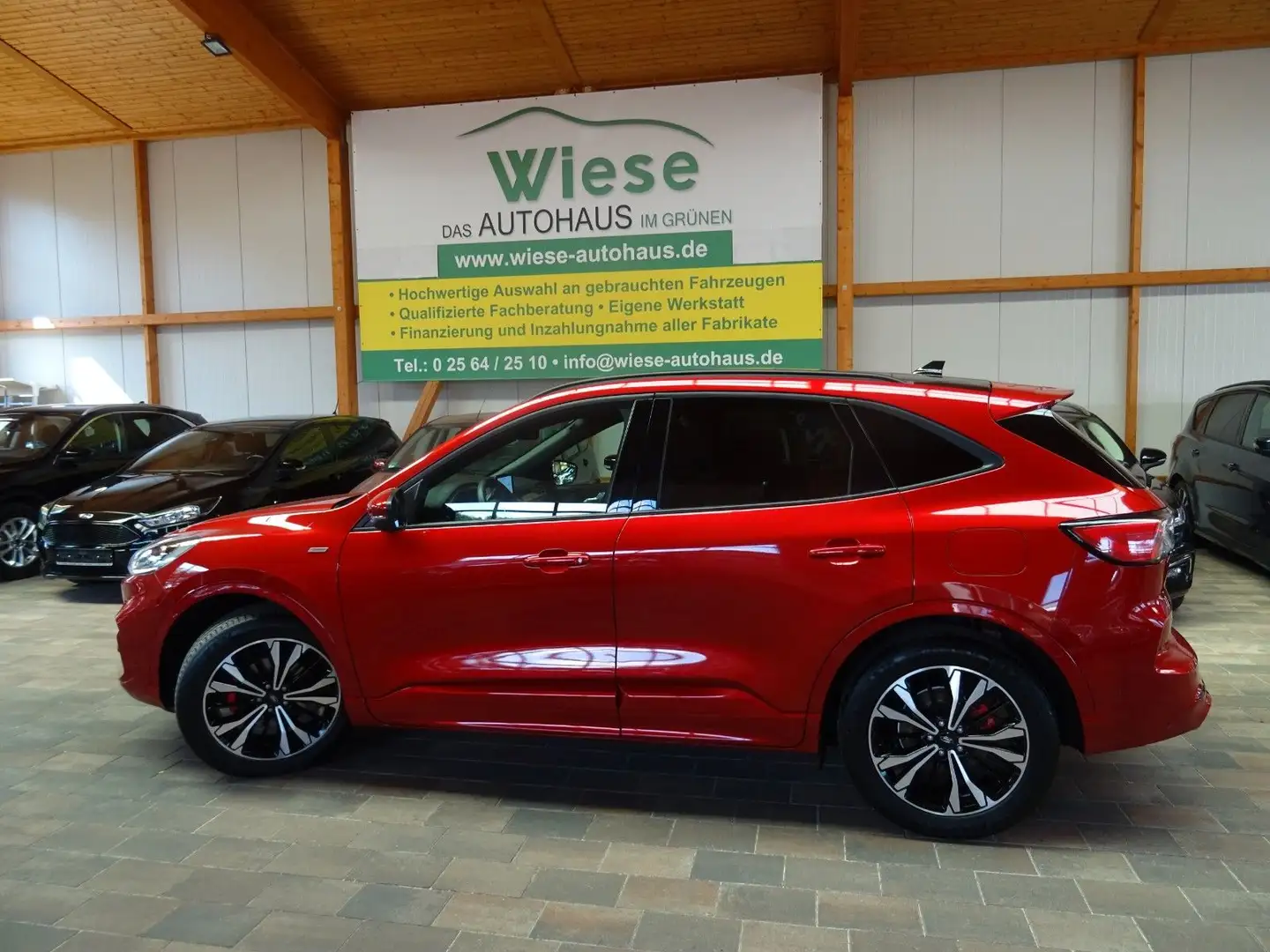 Ford Kuga 2.0 EcoBlue  ST-Line x,2xCam,Pano,AHK,IACC Orange - 1