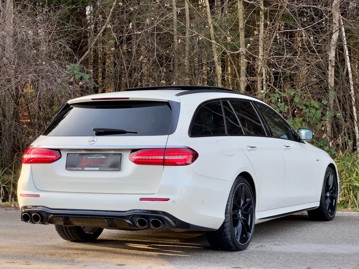 Mercedes-Benz E 53 AMG 4Matic+*VOLL*PREMIUM+*DESIGNO*PERFSITZ*DYN+*LP135K Weiß - 2