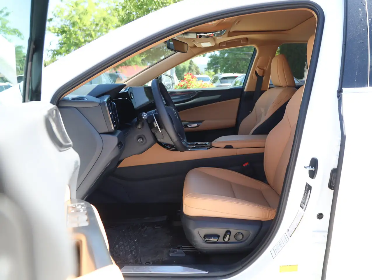 Lexus NX снимка Lexus NX