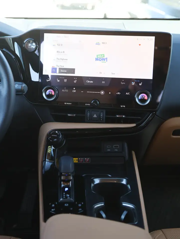 Lexus NX снимка Lexus NX