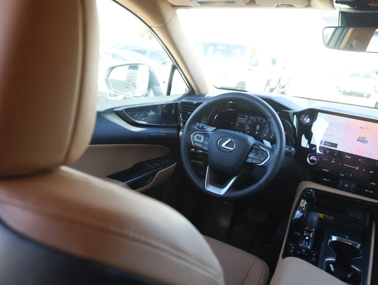 Lexus NX снимка Lexus NX