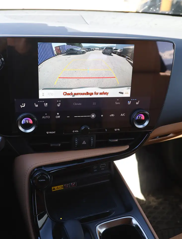 Lexus NX снимка Lexus NX