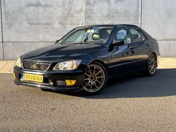 IS200 Compressor Business 2004 sport facelift