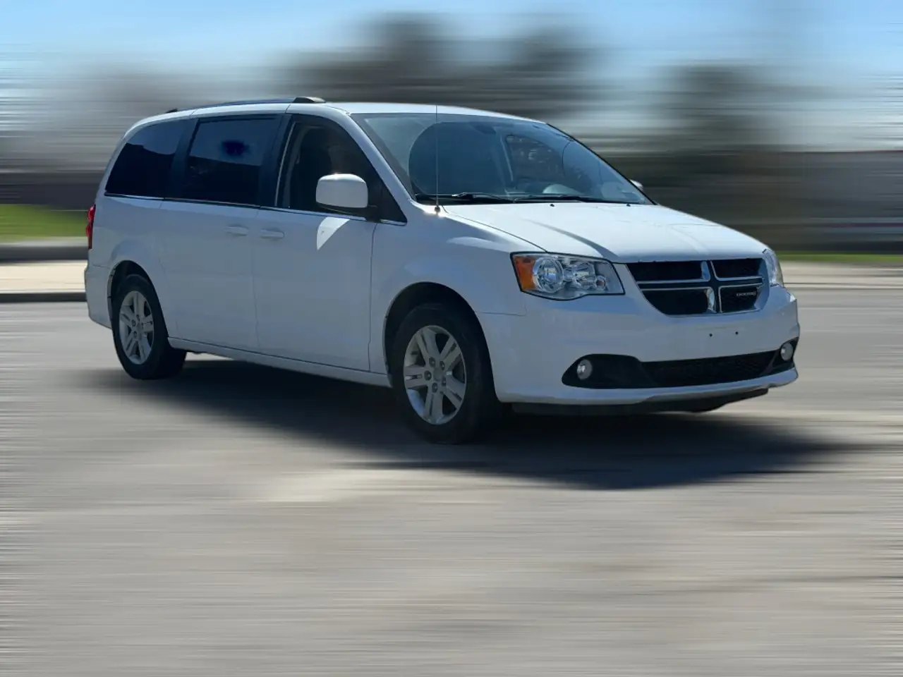 Dodge Grand Caravan снимка Dodge Grand Caravan
