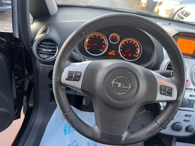 Opel Corsa view 13