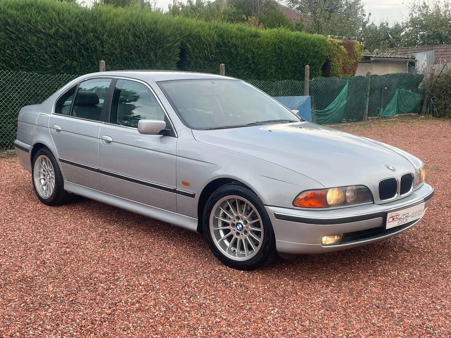 BMW 528 I e39 192cv Pack Luxe Grau - 2