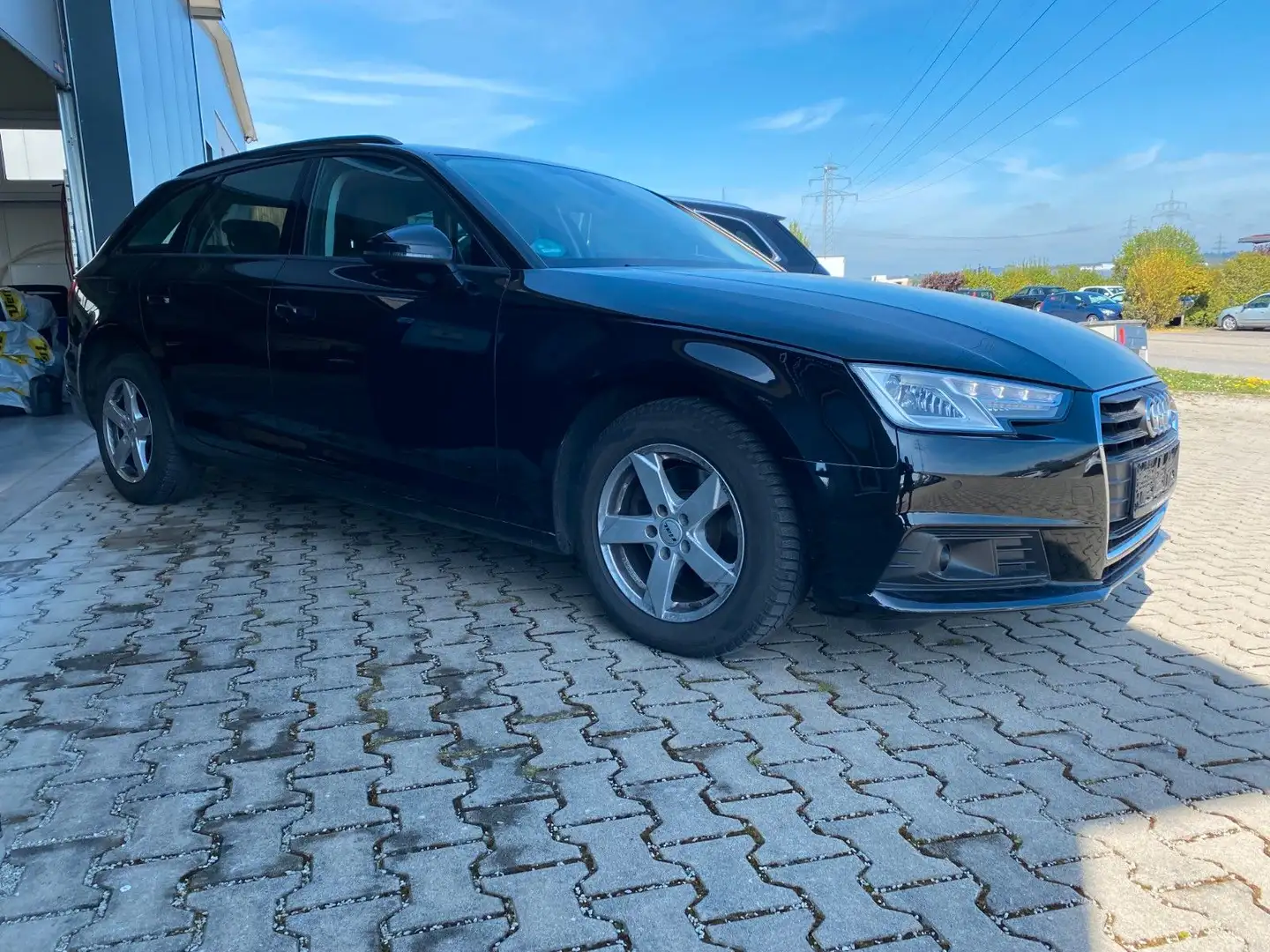 Audi A4 Avant 35 TDI  S-Tronic/NAVI/Sport-Sitze/PDC Schwarz - 1