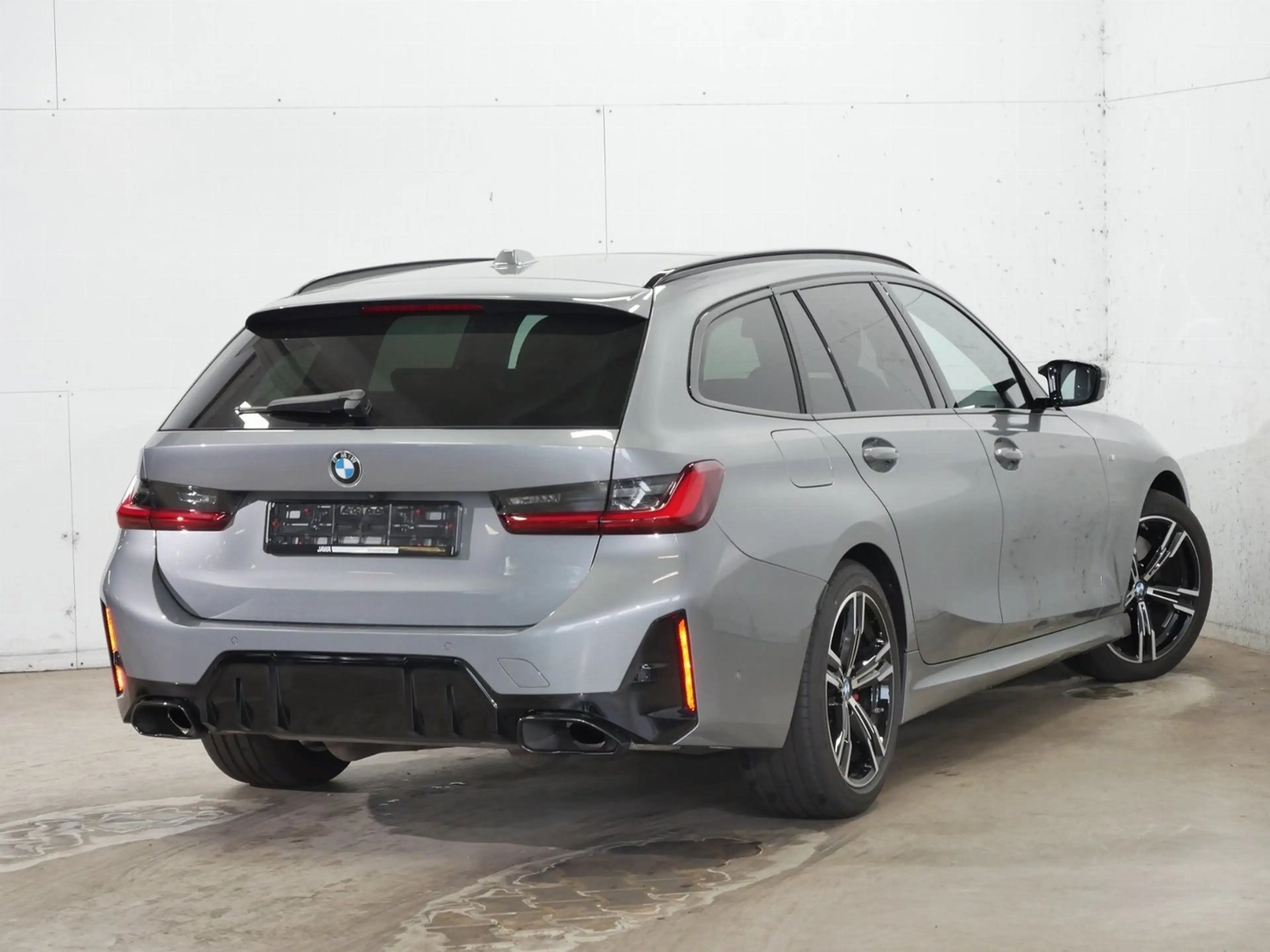 BMW 340 M340d xDrive Touring M Sport Pro HiFi DAB LED Pano — photo 4