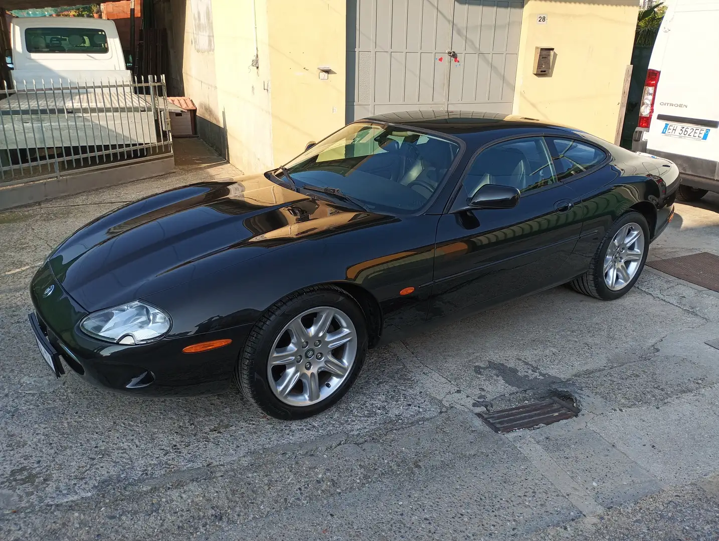 Jaguar XK8 XK8 Coupe 4.0 Negru - 1