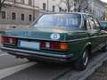 Mercedes-Benz 200 W123 Grün - thumbnail 2
