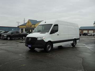 2500 High Roof I4 Diesel 170