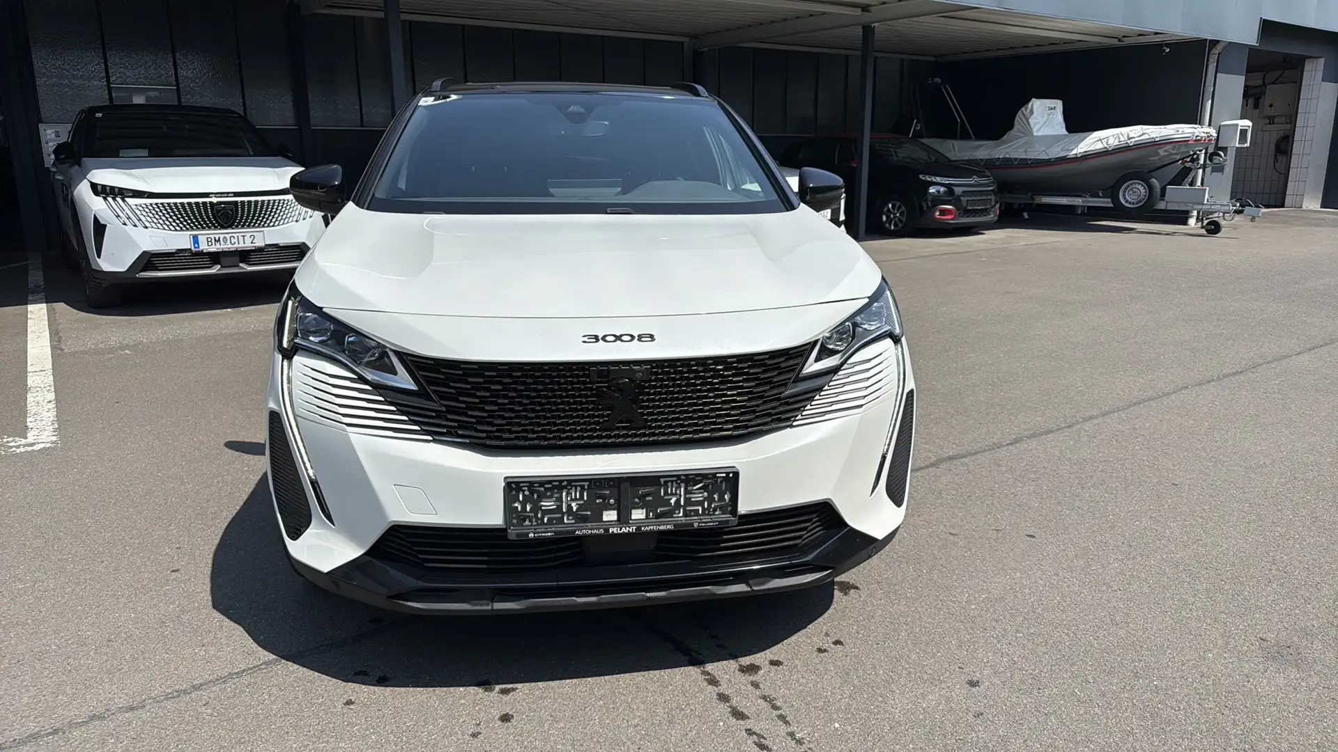 Peugeot 3008 Hybrid4 300 GT PACK Weiß - 2