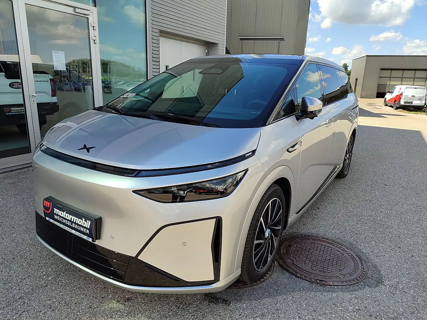 Xpeng Sonstige X9 Performance AWD 110kWh Silber - 1