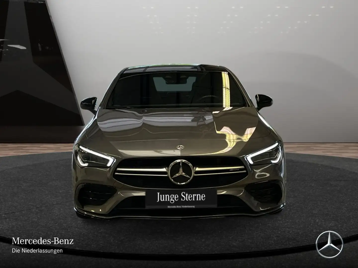 Mercedes-Benz CLA 35 AMG CLA 35 4M AMG+PANO+MULTIBEAM+BURMESTER+KAMERA+19" Grau - 2
