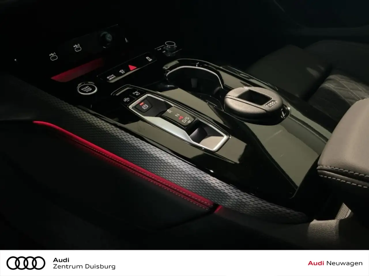 Audi A5 Avant e-hybrid quattro 220 kW Stronic Navi Soundsy 12