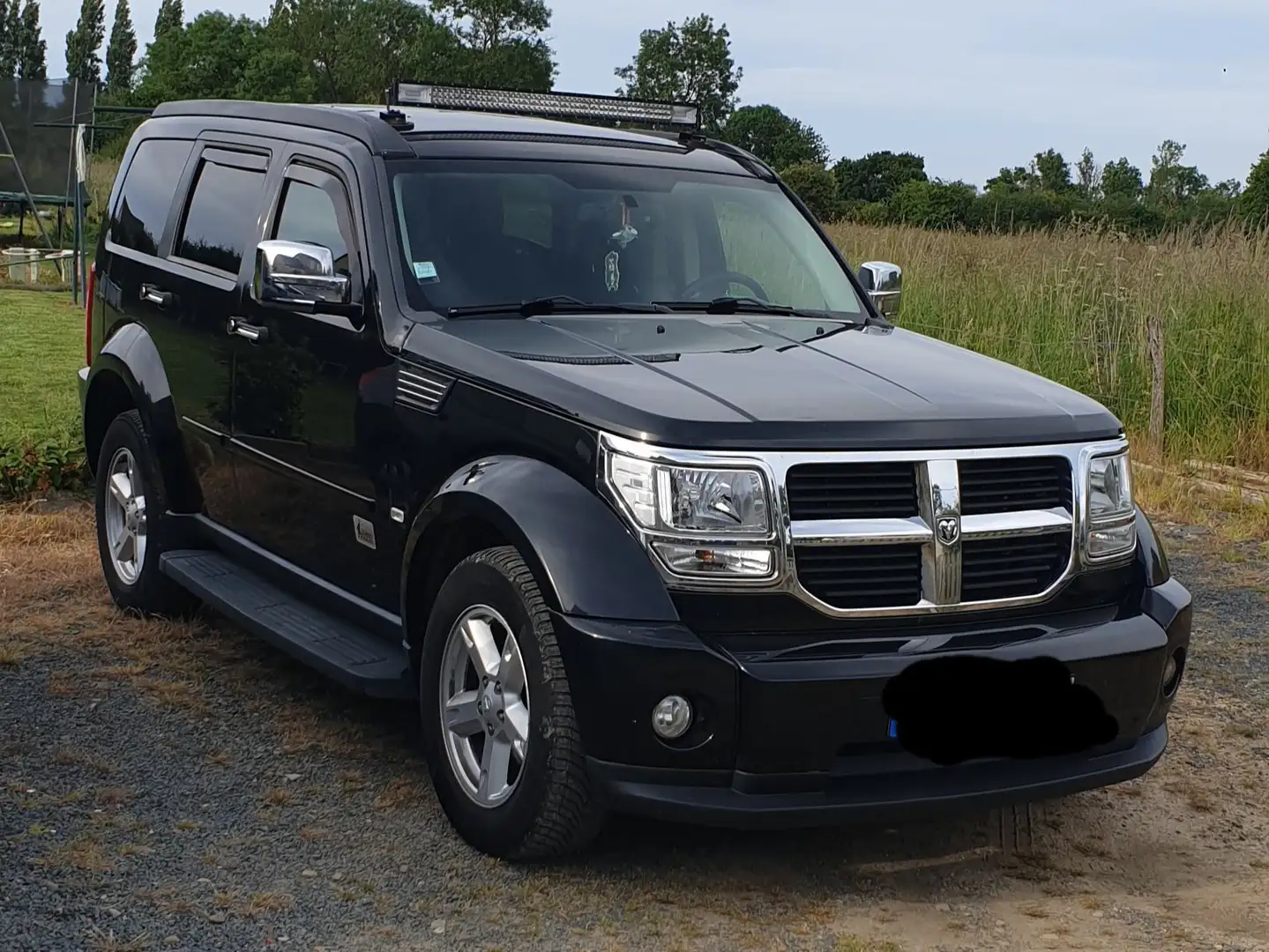 Dodge Nitro Nitro 2.8 CRD 177 4x4 SXT France Basket Series A Noir - 2
