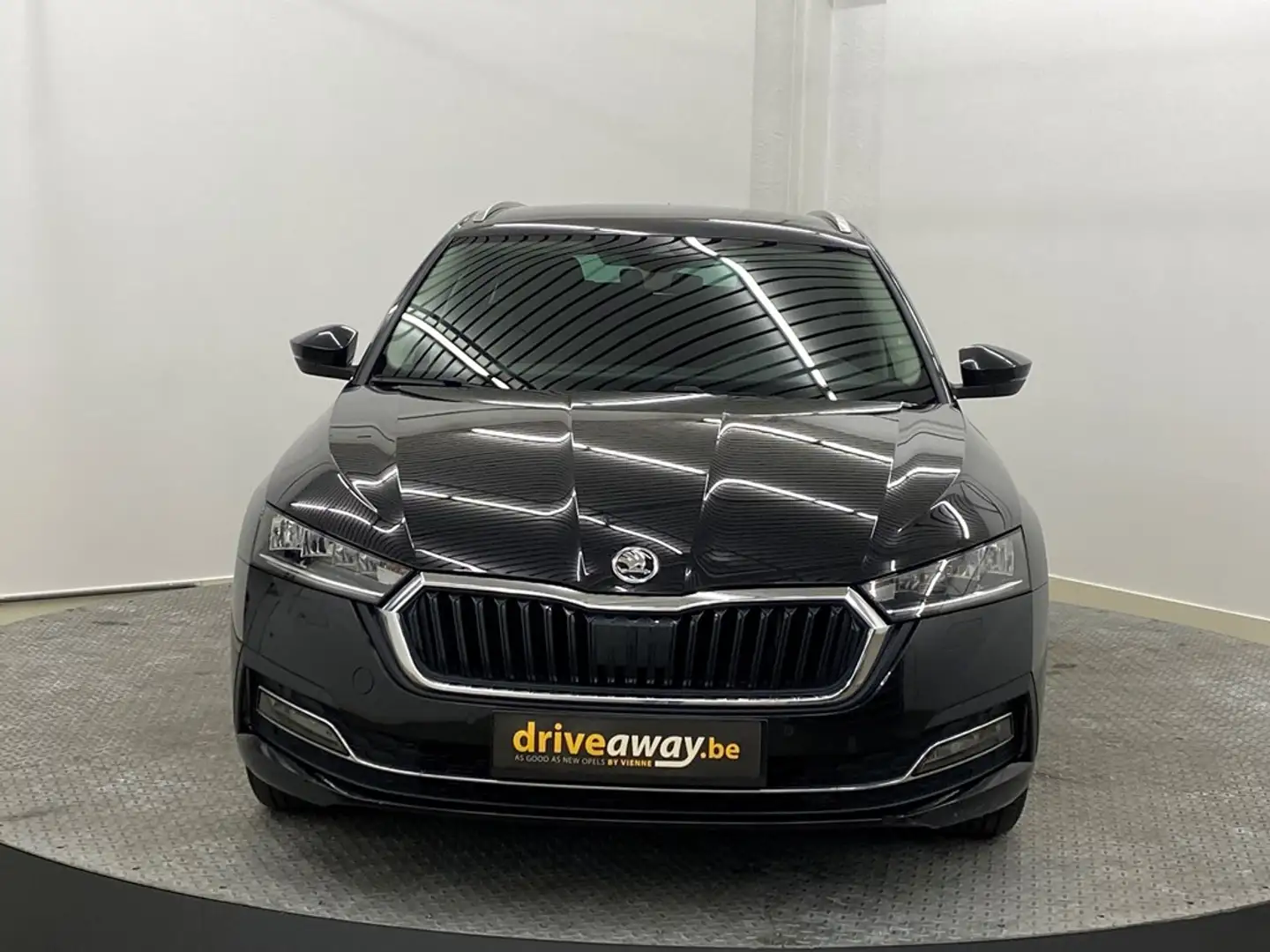 Skoda Octavia TOP wagen met heel veel veiligheidsopties Noir - 2