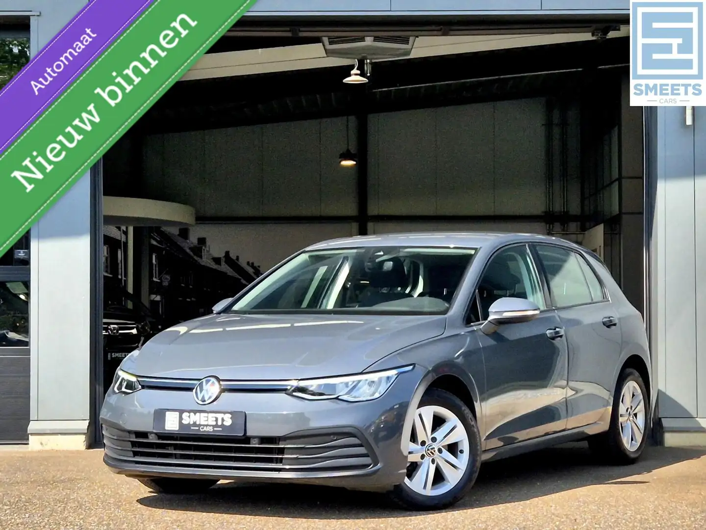 Volkswagen Golf 1.0 eTSI Life Automaat |Nav|Ad.Cruise|Clim|Cam Grau - 1