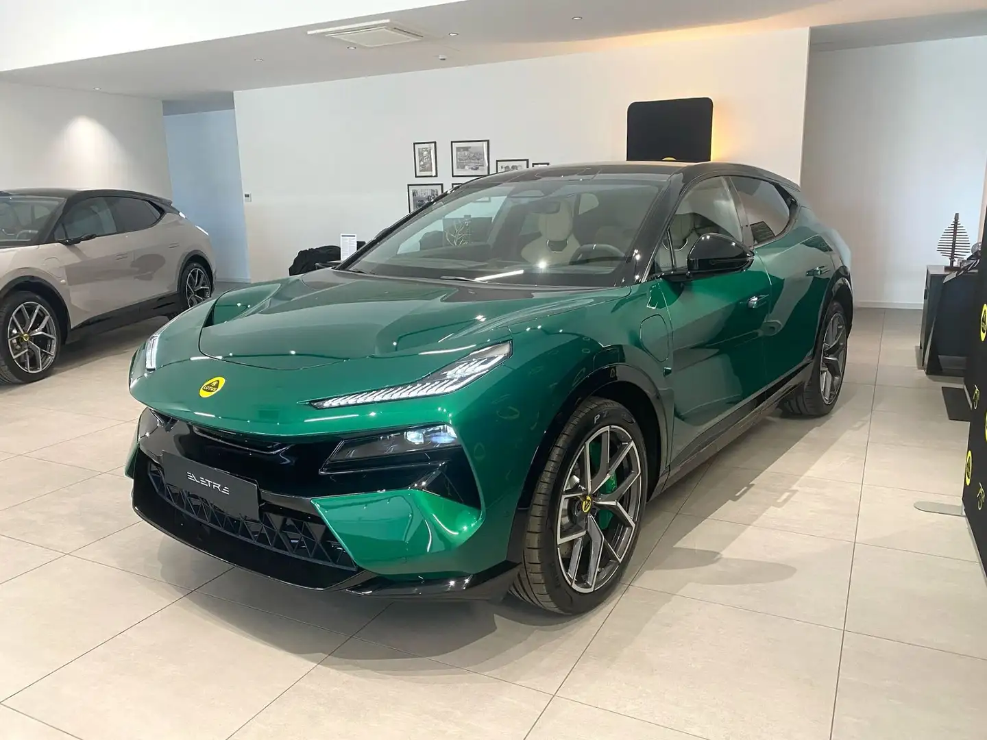 Lotus Eletre S 612 CV AWD Pronta Consegna Lotus Bari Verde - 1