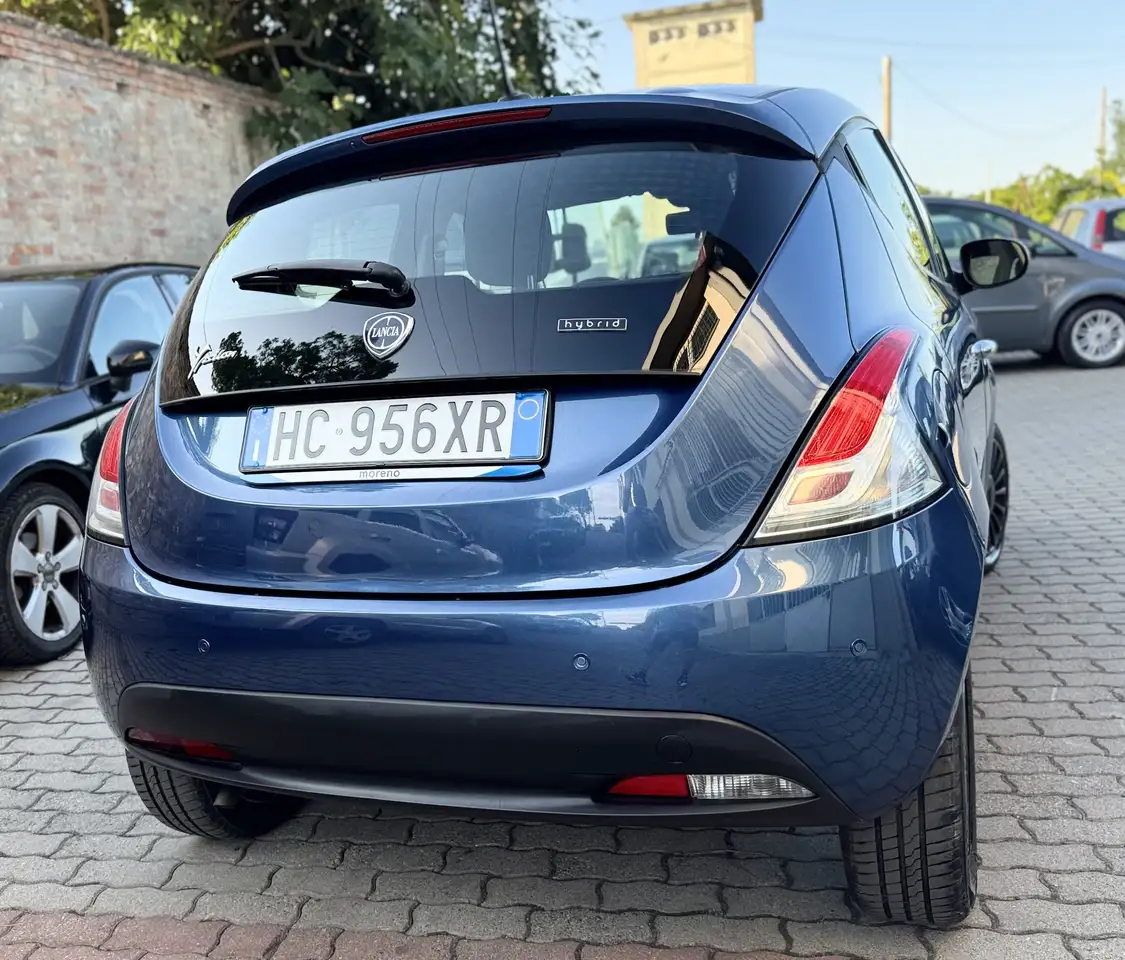Lancia Ypsilon 2022