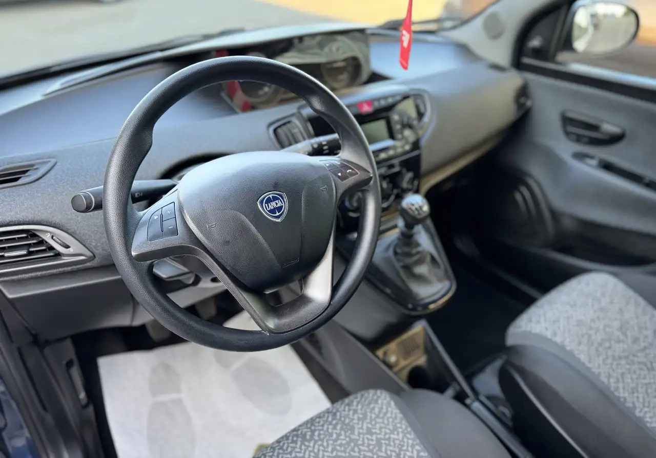 Lancia Ypsilon 2022 — фото 10