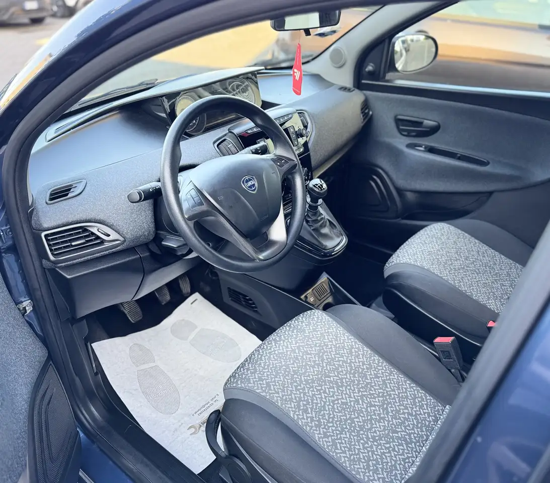 Lancia Ypsilon 2022 — фото 7