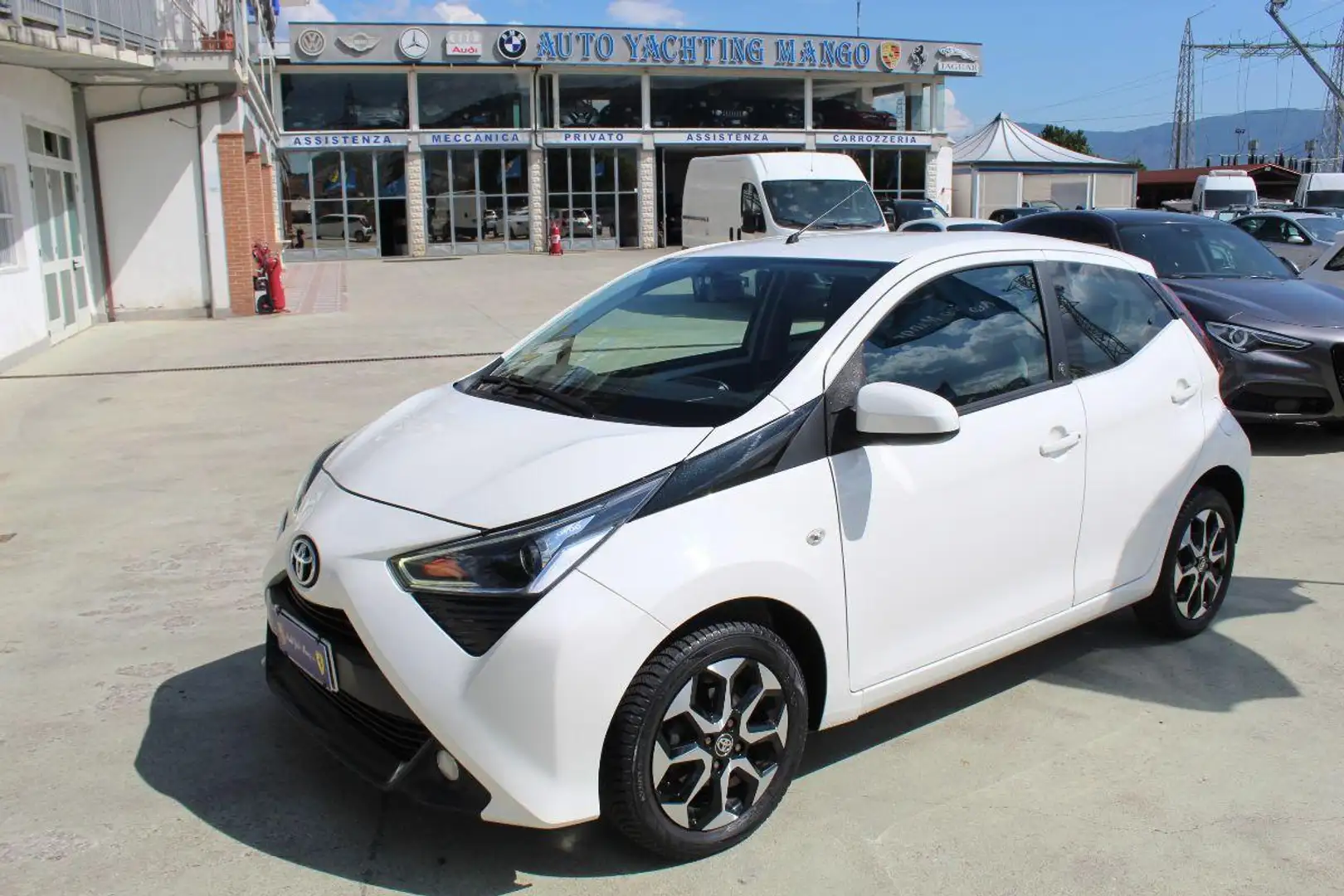 Toyota Aygo Team Deutscheland Blanc - 1