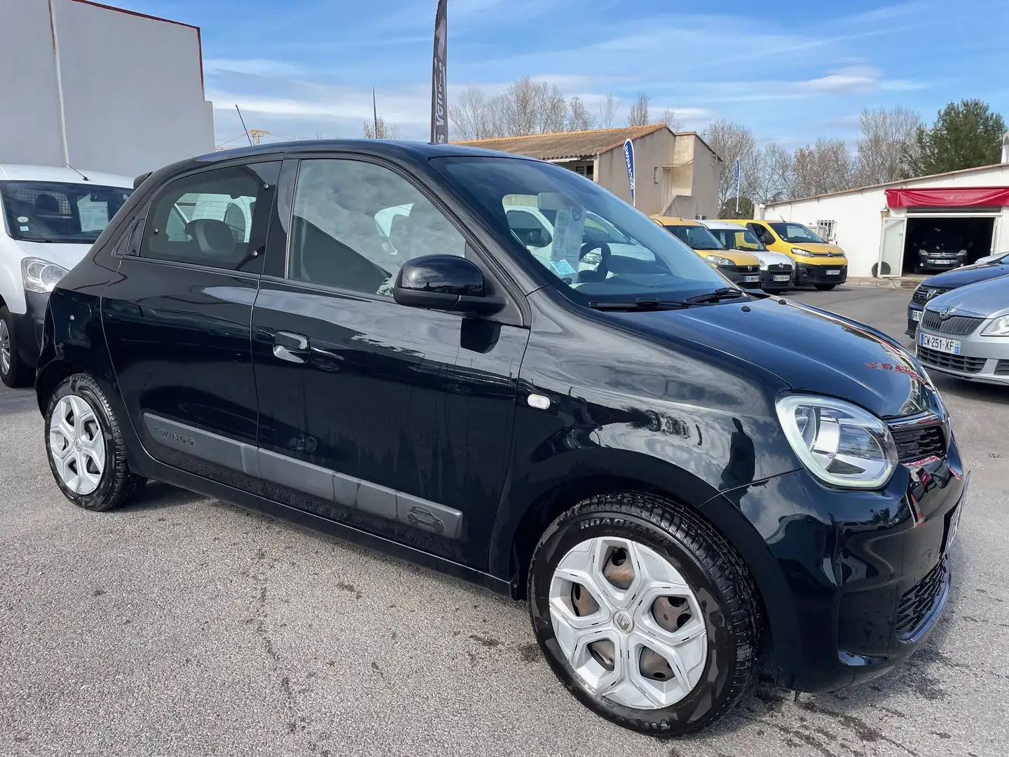 Renault Twingo III (C07) 1.0 SCe 65ch Life - 21 Noir - 1