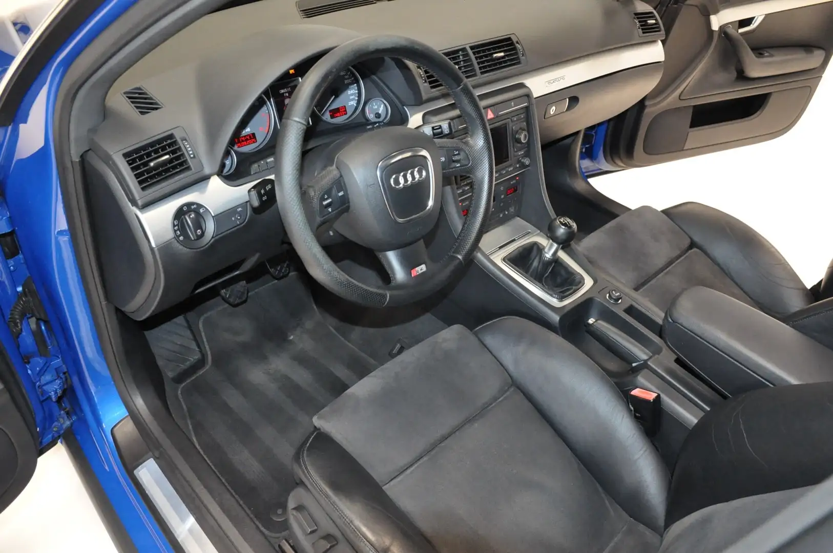 Audi S4 4.2 V8 Avant Quattro 148.334 km Blauw - 2