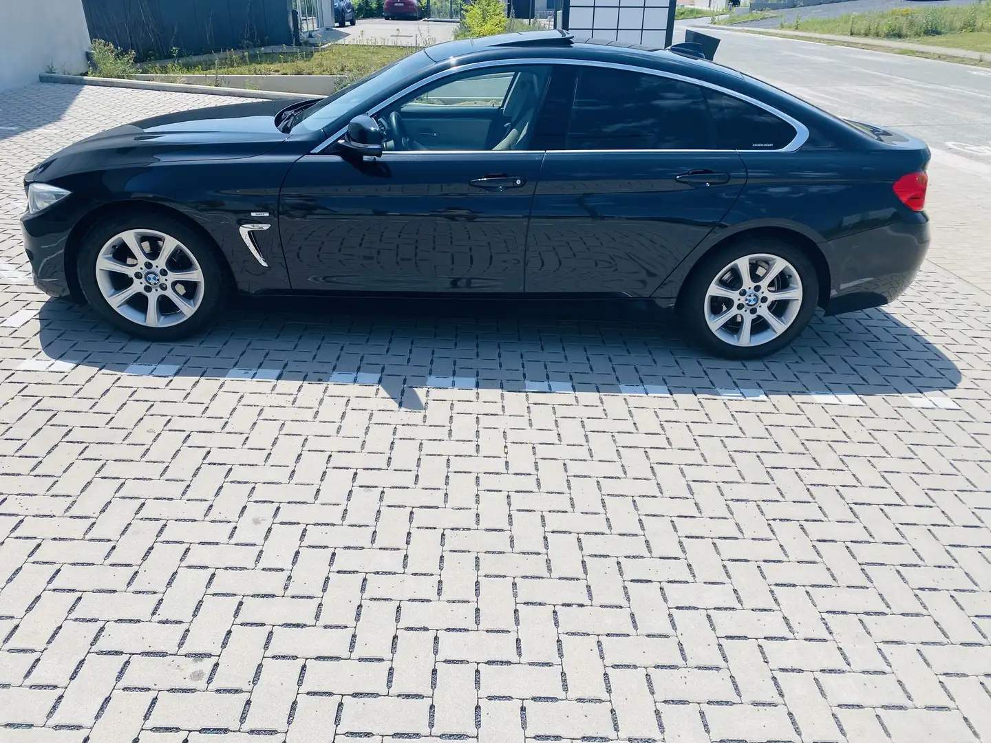 BMW 418 Gran Coupe 418d 143 ch Luxury A - 1