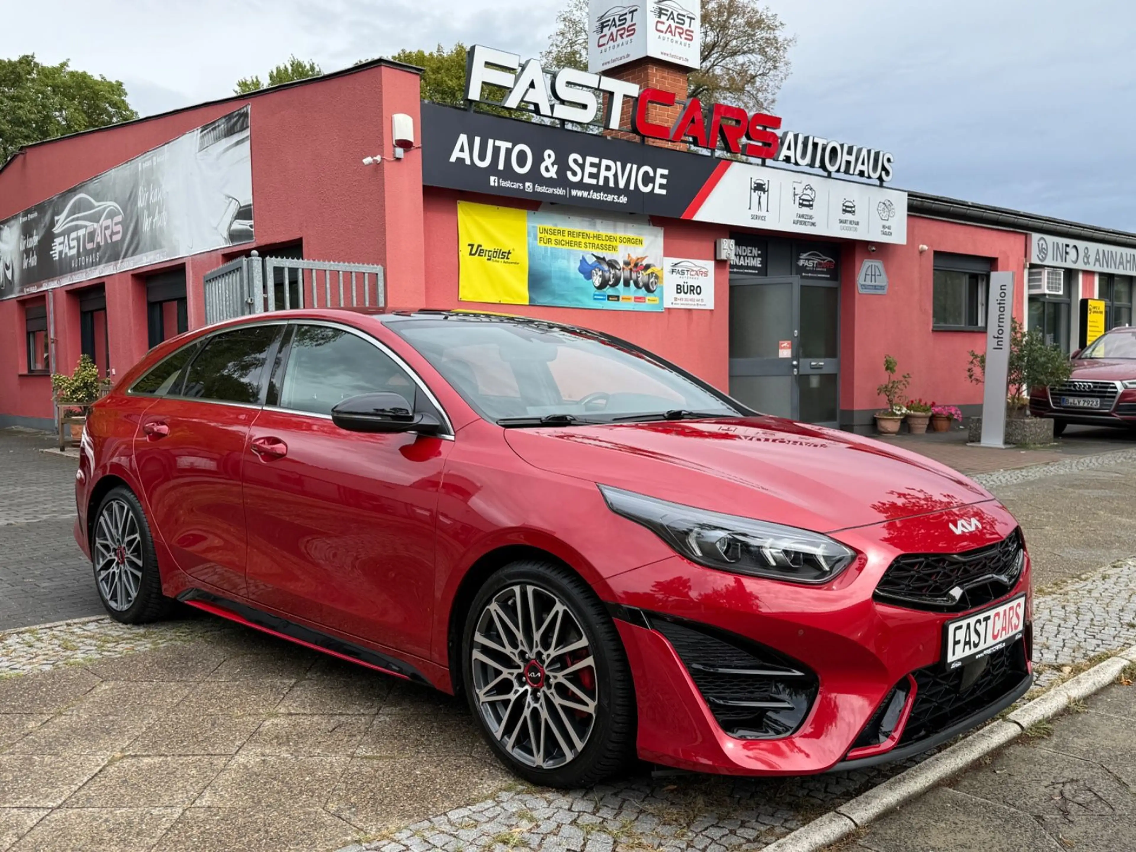 Kia ProCeed / pro_cee'd ProCeed GT Sport 1.6 Pano ACC Alcantara Memory — photo 2