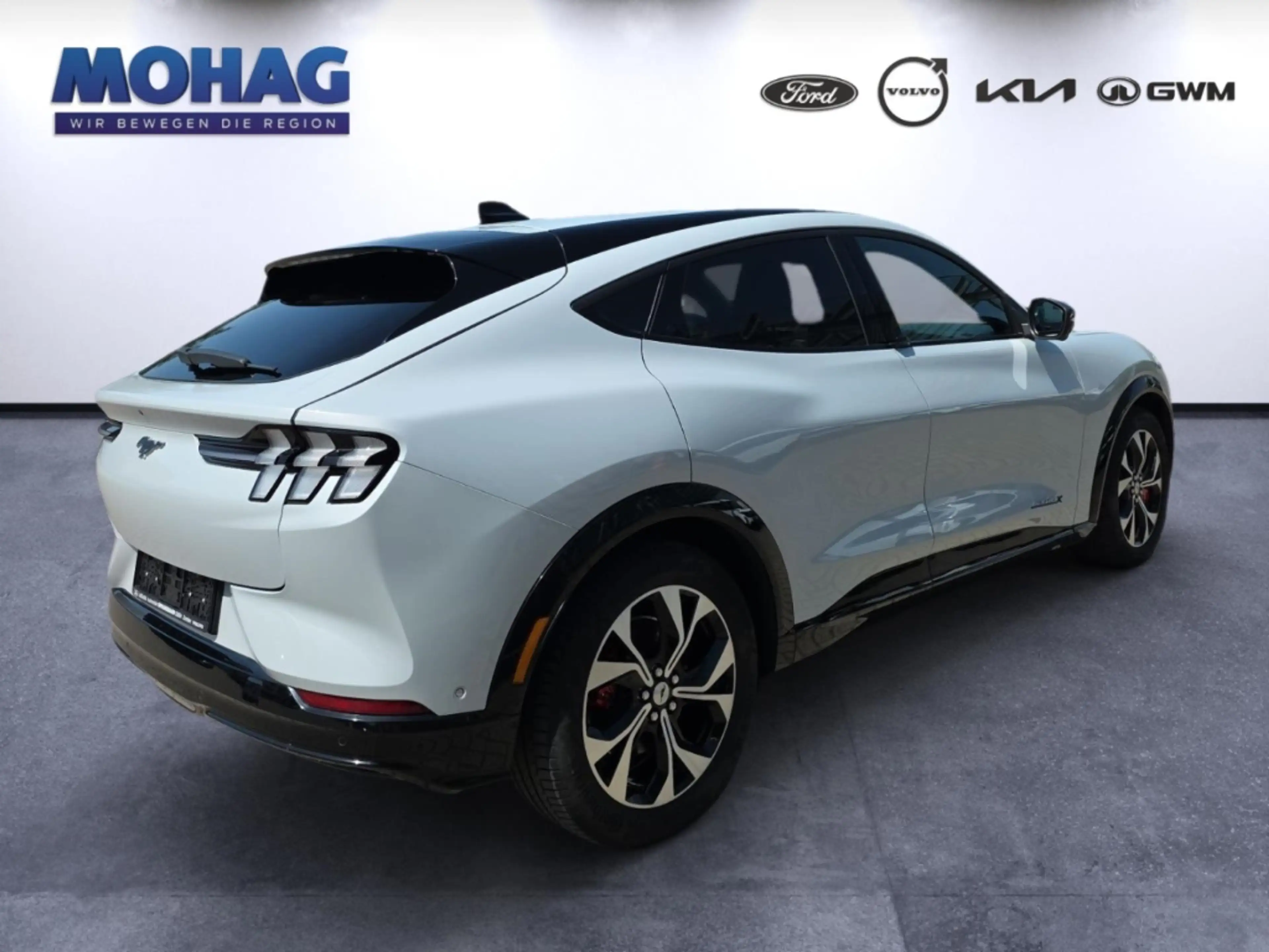 Ford Mustang Mach-E Premium Leder Navi 610 Km Reichweite — photo 3
