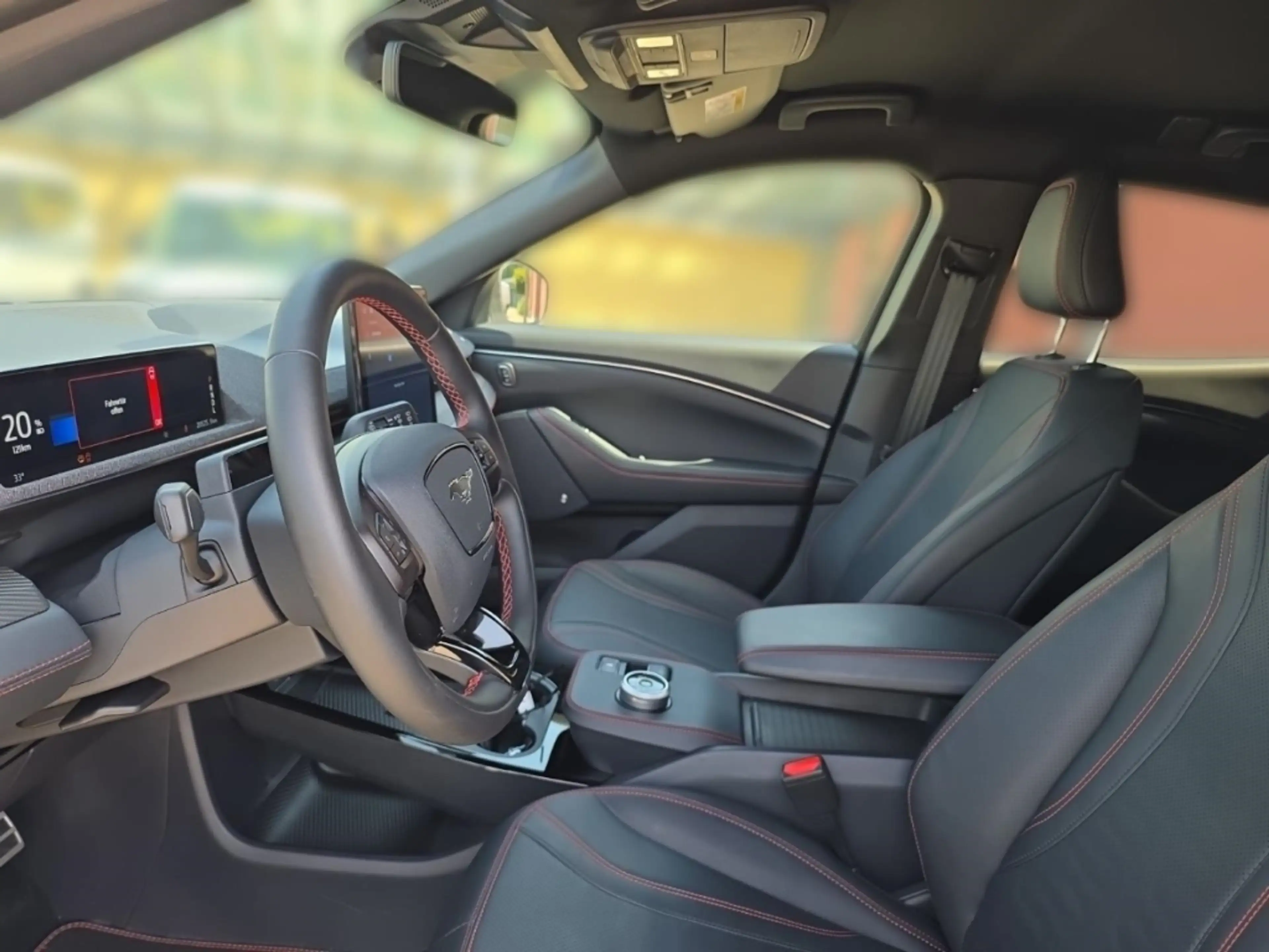 Ford Mustang Mach-E Premium Leder Navi 610 Km Reichweite — photo 7