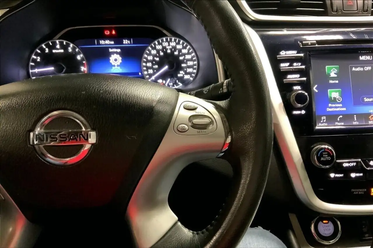 Nissan Murano снимка Nissan Murano